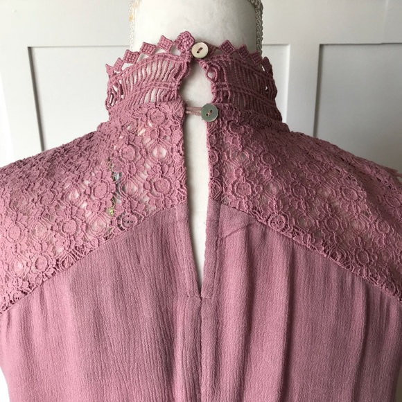 Sleeveless Crochet Dress w/Ruffled Hem - Picture 5 of 8